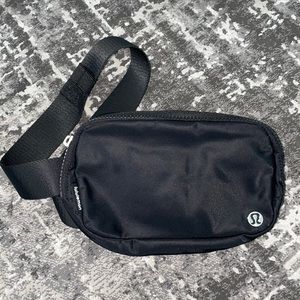LULULEMON FANNY